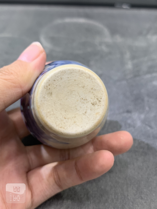 清晚期哥釉青花和合二仙纹鼻烟壶 - 图8